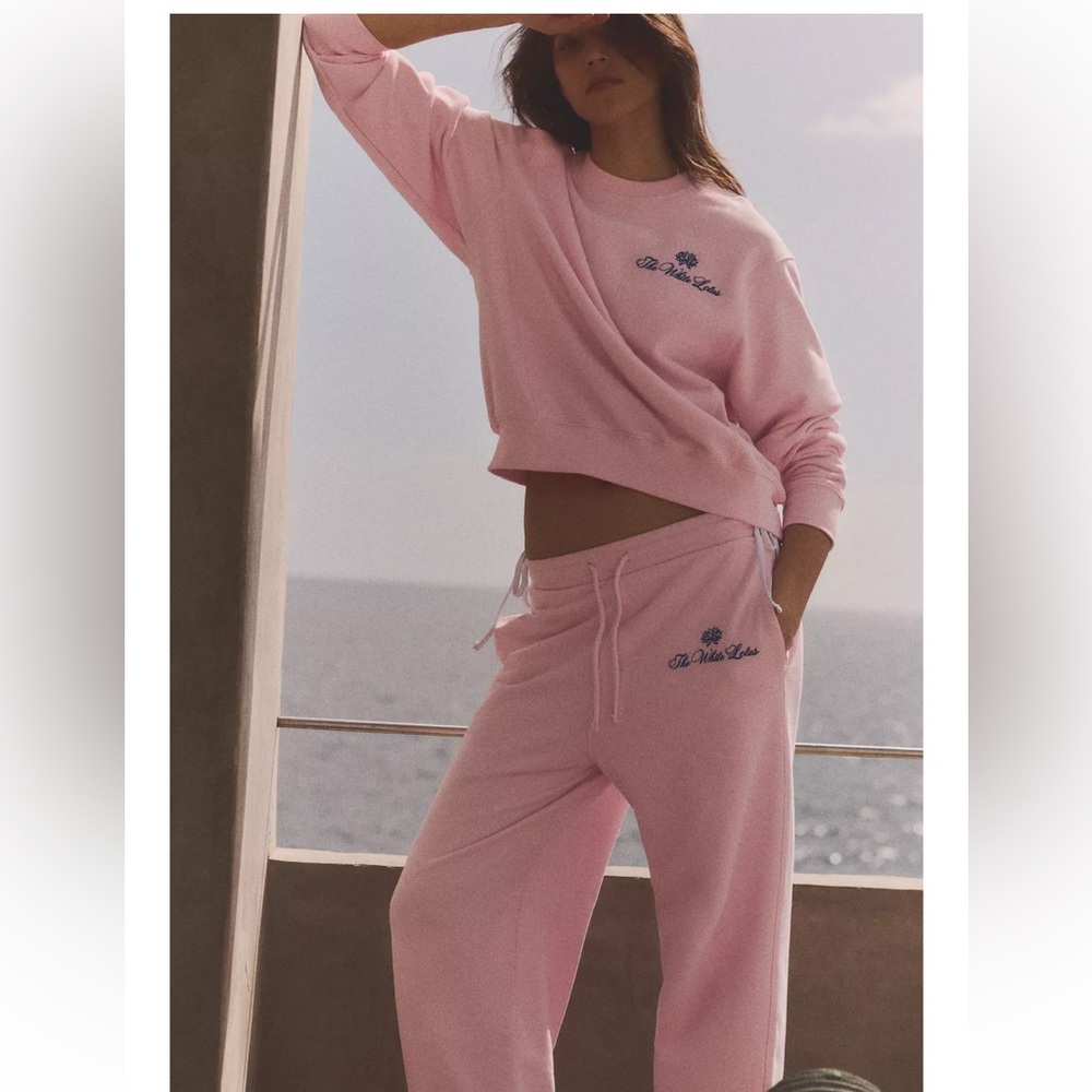 White Lotus X Zara matching pink lounge set.